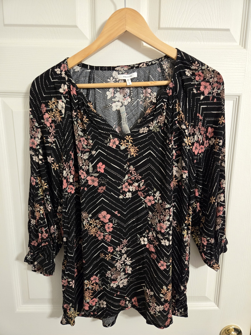 Maurices Black Floral V-Neck Blouse with Pink and Cream Flowers Size Small